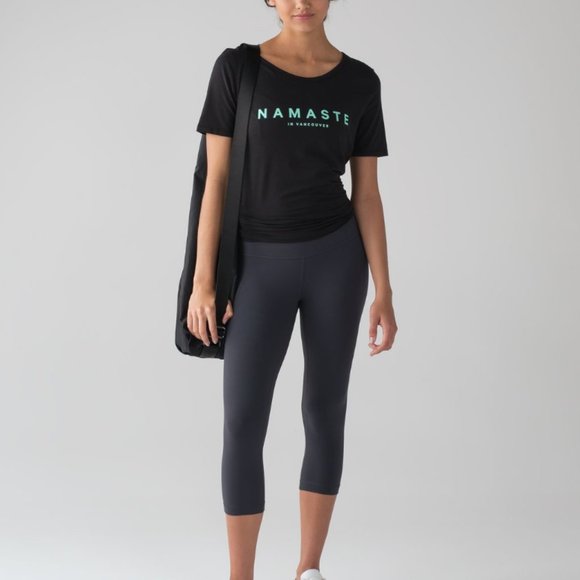 LULULEMON Black Namaste in Vancover Love Tee - Picture 2 of 8